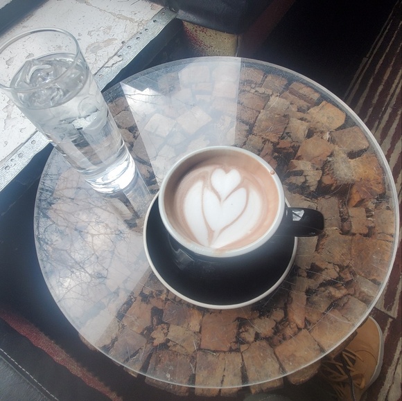 Meet your Posher, Carlo - Picture 1 of 1